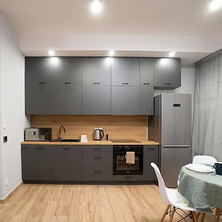 Ideal Plaza Appartement *
